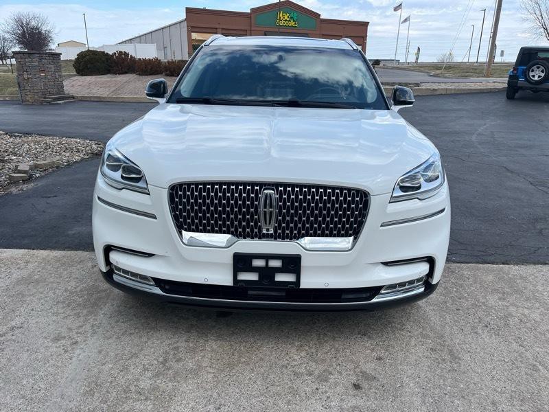 2020 Lincoln Aviator Image 3