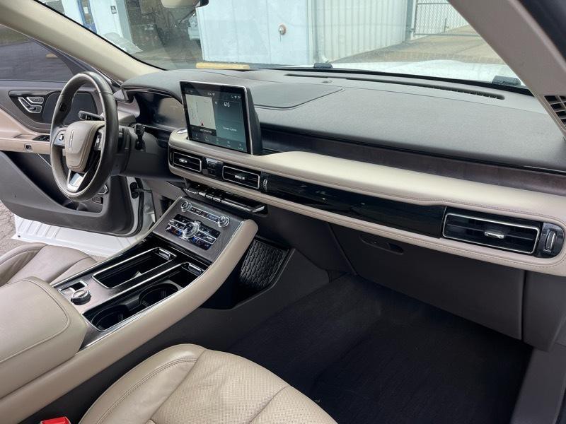 2020 Lincoln Aviator Image 9
