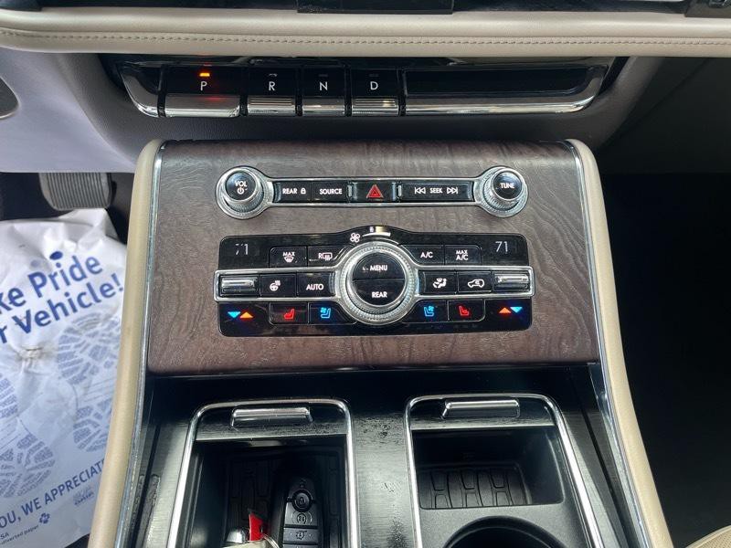 2020 Lincoln Aviator Image 18