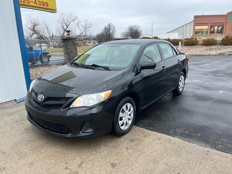 2011 Toyota Corolla Image 2