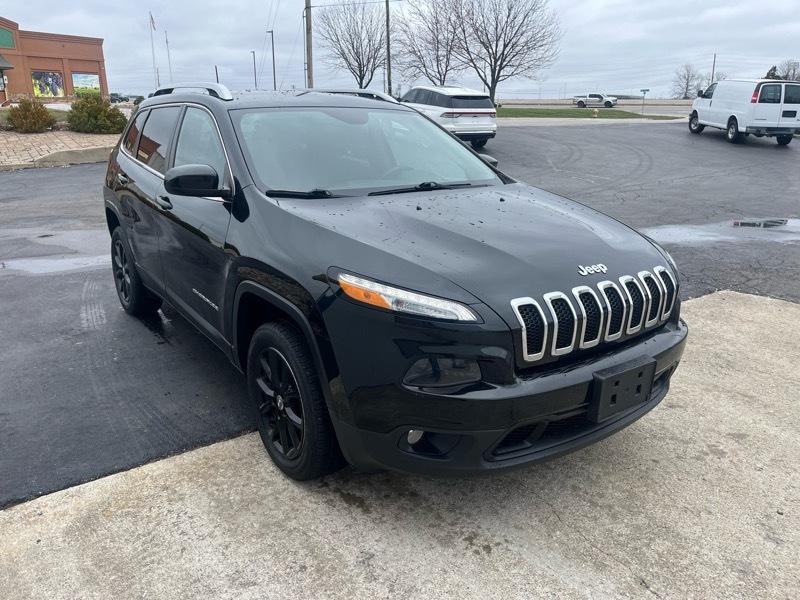 2017 Jeep Cherokee Image 4