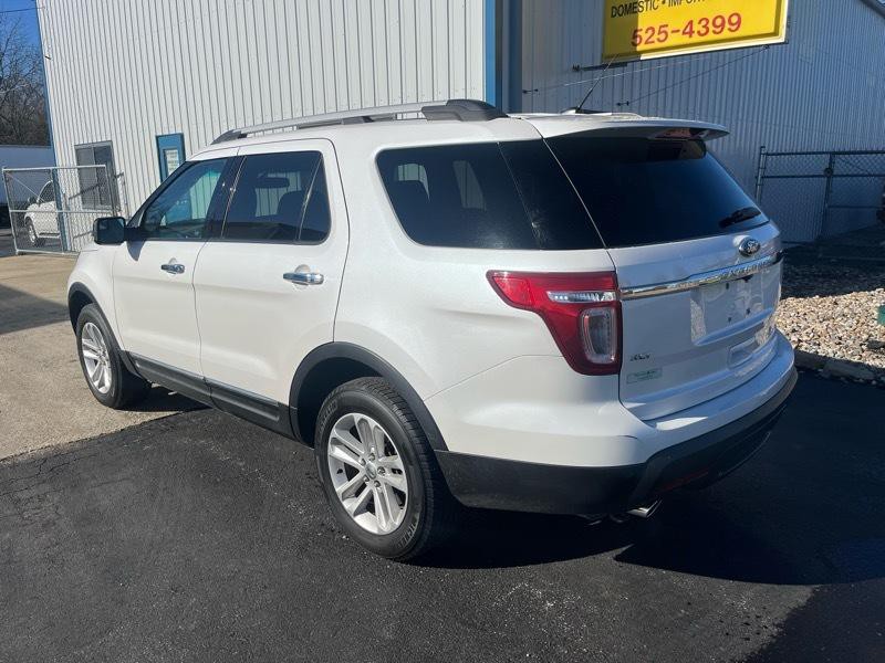 2011 Ford Explorer Image 7
