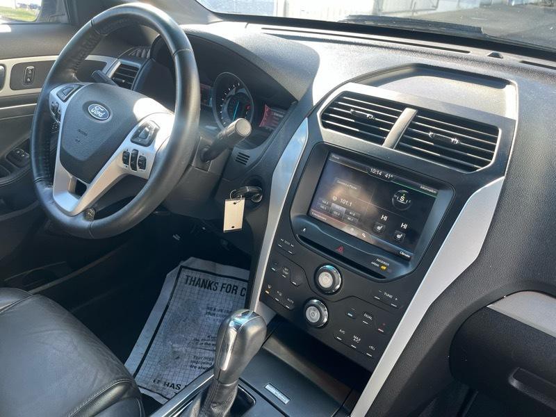 2011 Ford Explorer Image 11