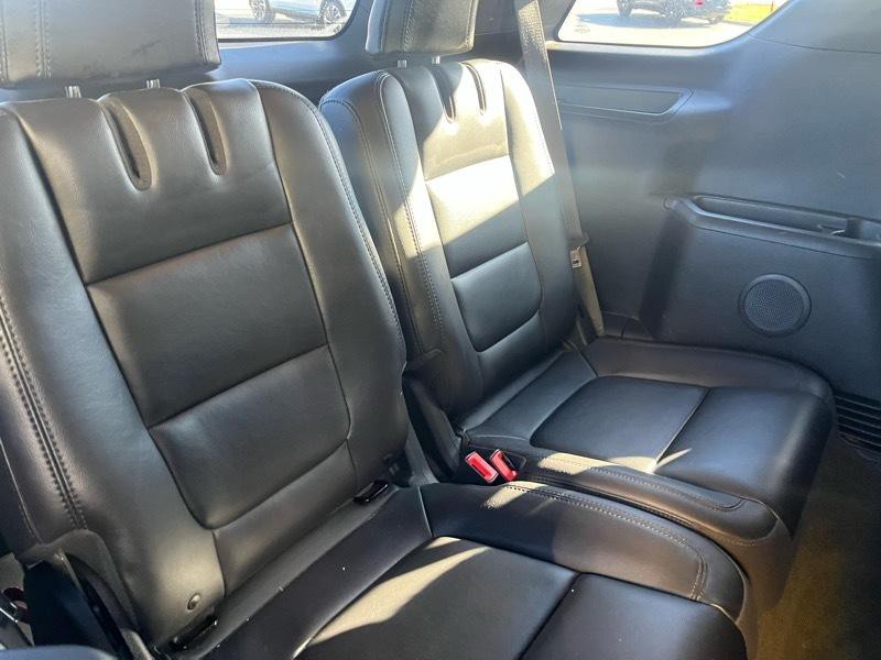 2011 Ford Explorer Image 13