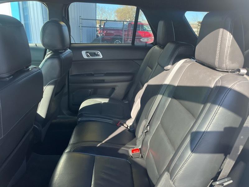 2011 Ford Explorer Image 14