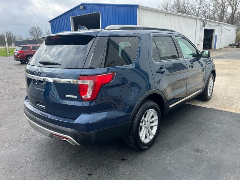 2017 Ford Explorer Image 5