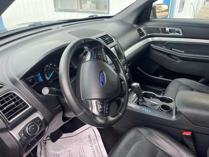 2017 Ford Explorer Image 15