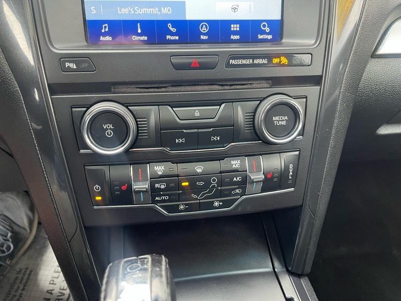 2017 Ford Explorer Image 18