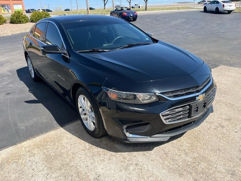 2016 Chevrolet Malibu Image 4