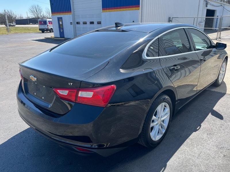 2016 Chevrolet Malibu Image 5