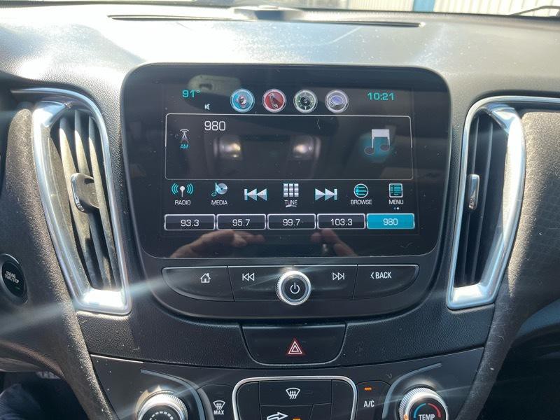 2016 Chevrolet Malibu Image 16