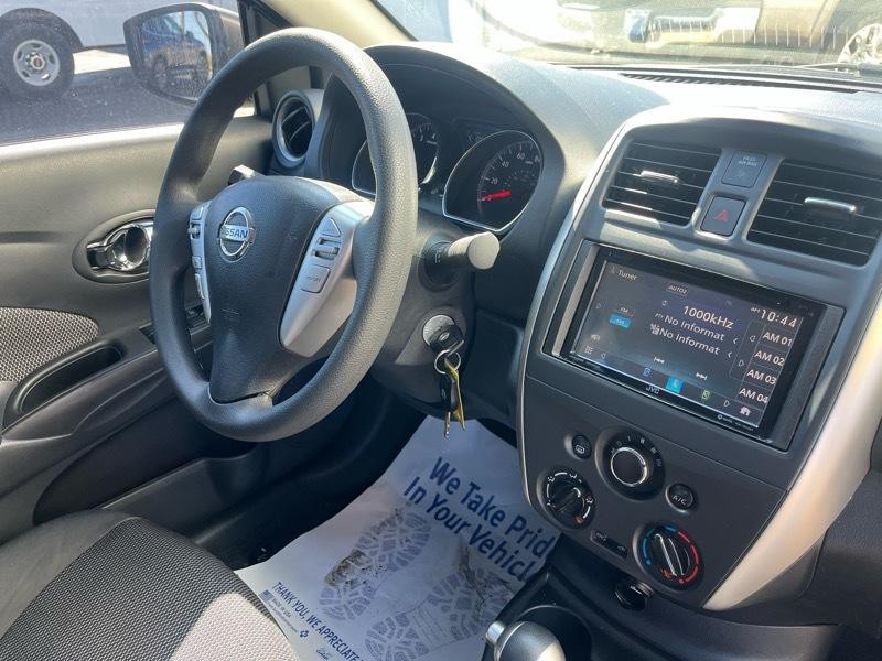 2016 Nissan Versa Image 10