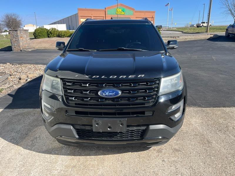 2016 Ford Explorer Image 3