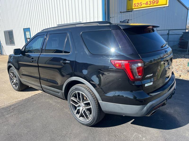 2016 Ford Explorer Image 7