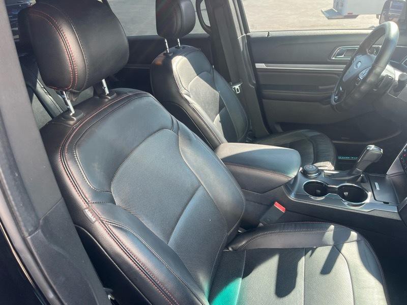 2016 Ford Explorer Image 10