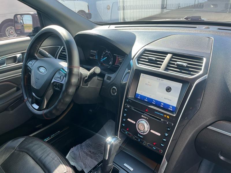2016 Ford Explorer Image 11