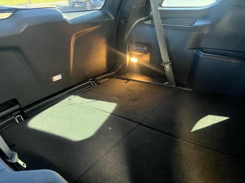 2016 Ford Explorer Image 13