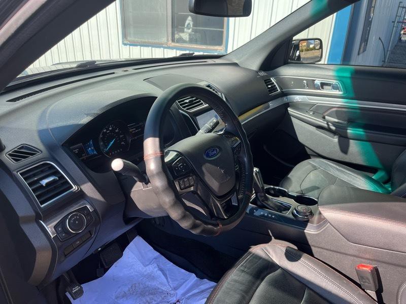 2016 Ford Explorer Image 15