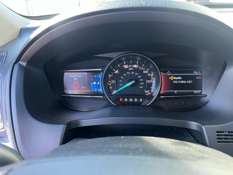 2016 Ford Explorer Image 20