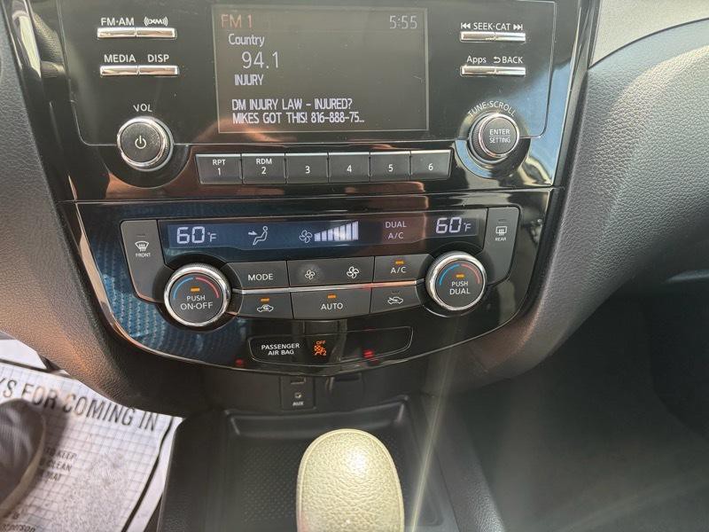 2014 Nissan Rogue Image 18