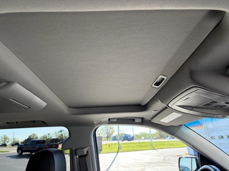 2017 GMC Yukon Image 16