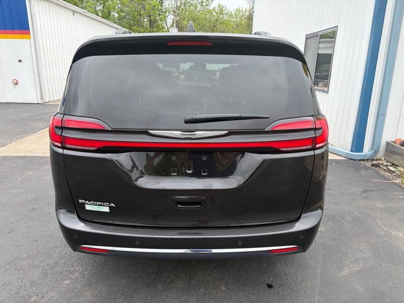 2021 Chrysler Pacifica Image 6