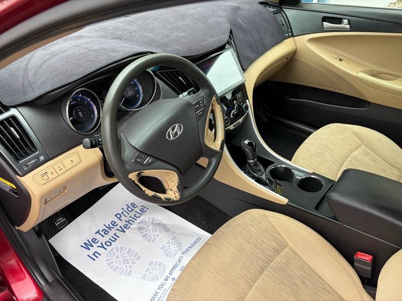 2011 Hyundai Sonata Image 9