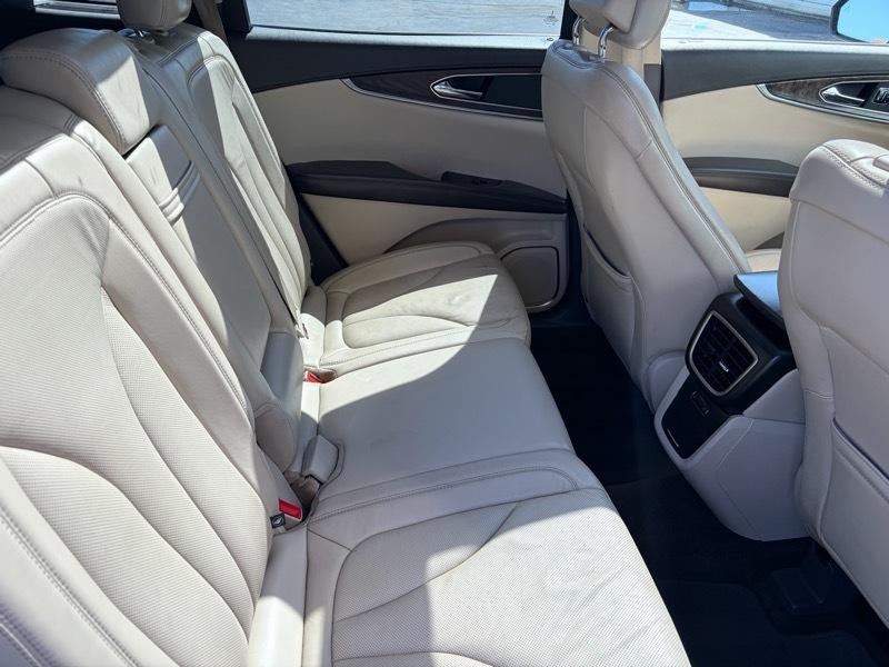 2016 Lincoln MKX Image 13
