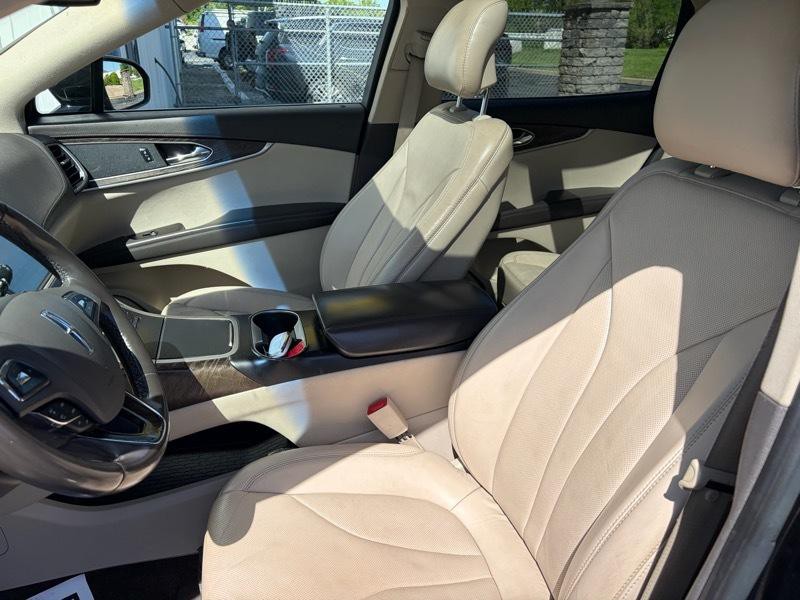 2016 Lincoln MKX Image 16