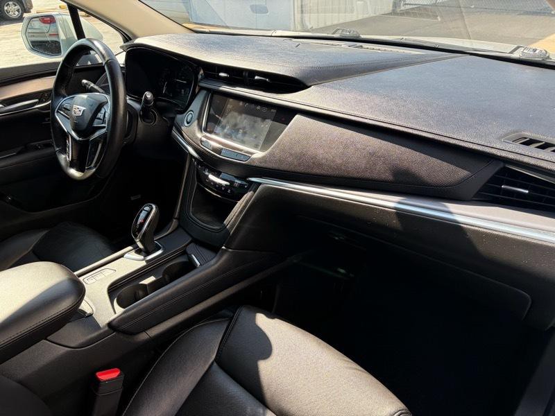 2019 Cadillac XT5 Image 9