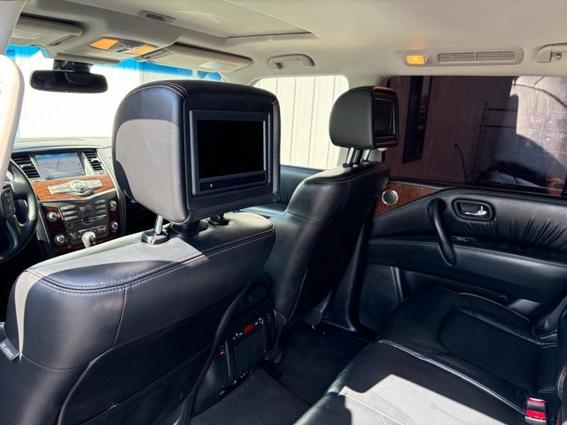 2017 Nissan Armada Image 14