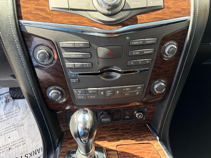 2017 Nissan Armada Image 18