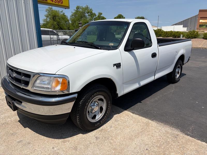 1998 Ford F-150 Image 2