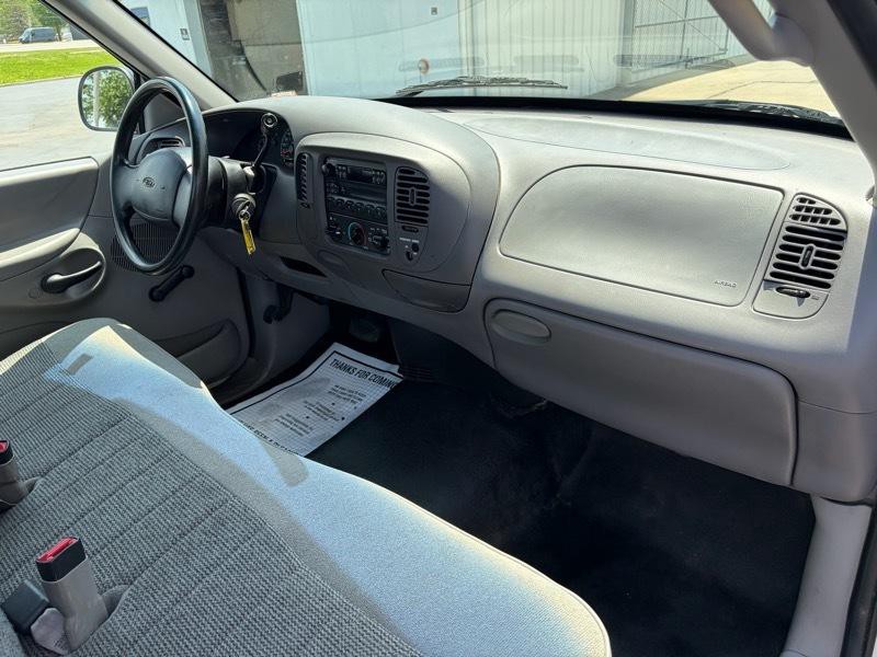 1998 Ford F-150 Image 8