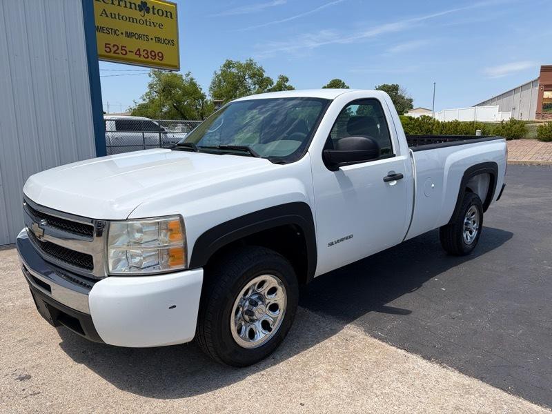 2010 Chevrolet Silverado 1500 Image 2