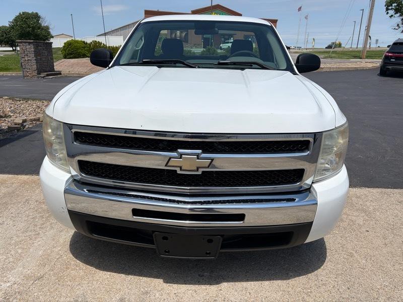 2010 Chevrolet Silverado 1500 Image 3