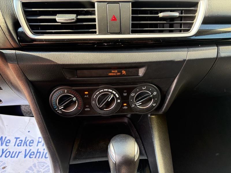 2015 Mazda Mazda3 Image 15
