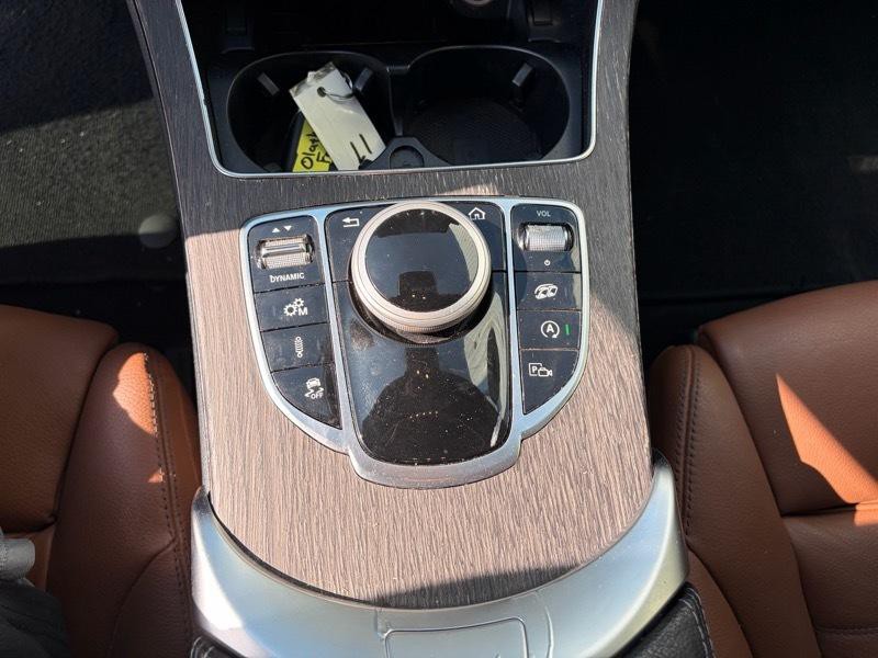 2019 Mercedes-Benz C-Class Image 19