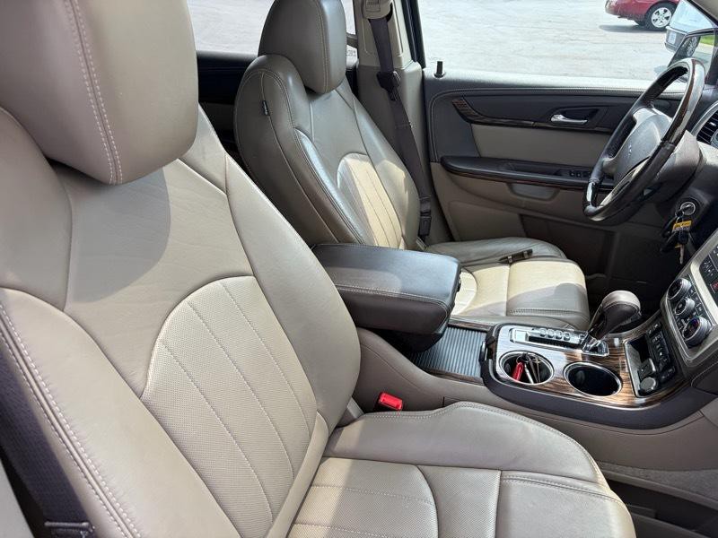 2015 GMC Acadia Image 9