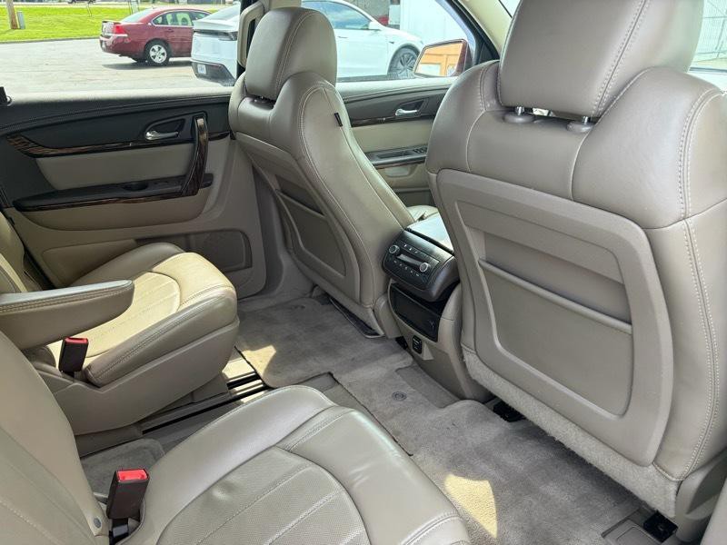 2015 GMC Acadia Image 11