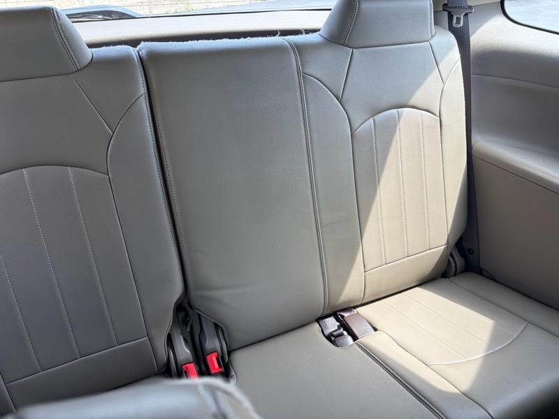 2015 GMC Acadia Image 12
