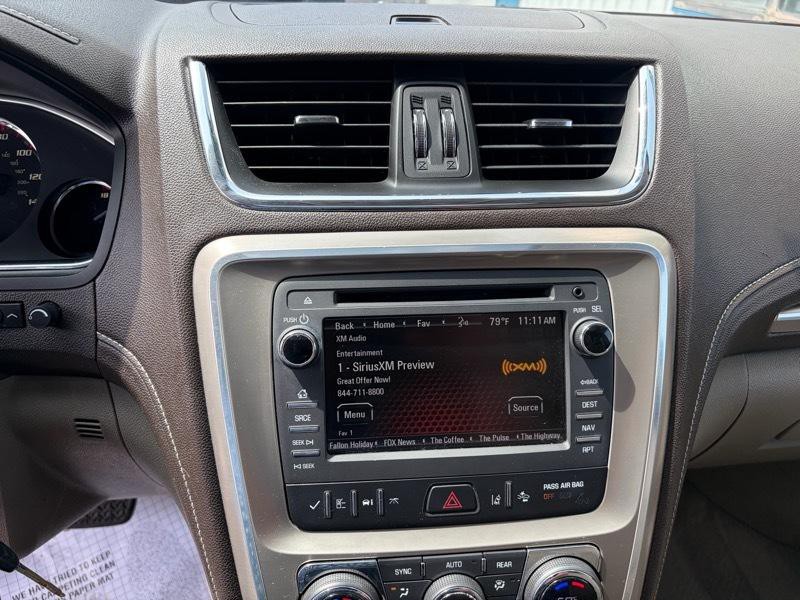 2015 GMC Acadia Image 17