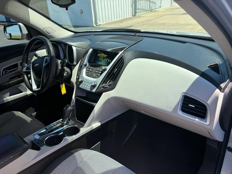 2016 Chevrolet Equinox Image 9