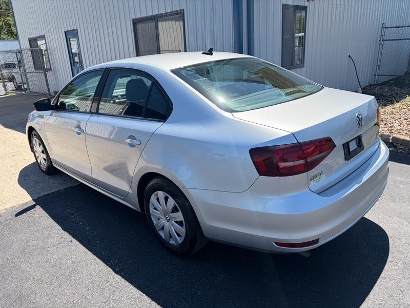 2016 Volkswagen Jetta Image 7