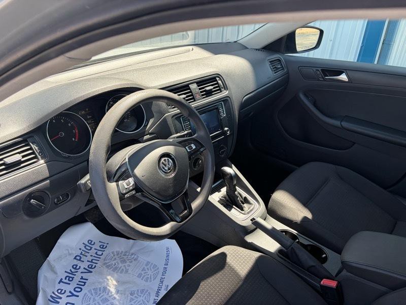 2016 Volkswagen Jetta Image 13