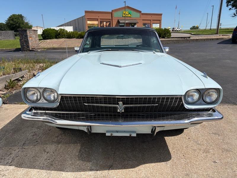 1966 Ford Thunderbird Image 3