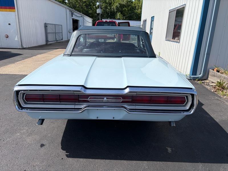 1966 Ford Thunderbird Image 6