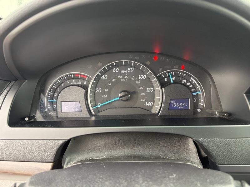 2015 Toyota Camry Image 18