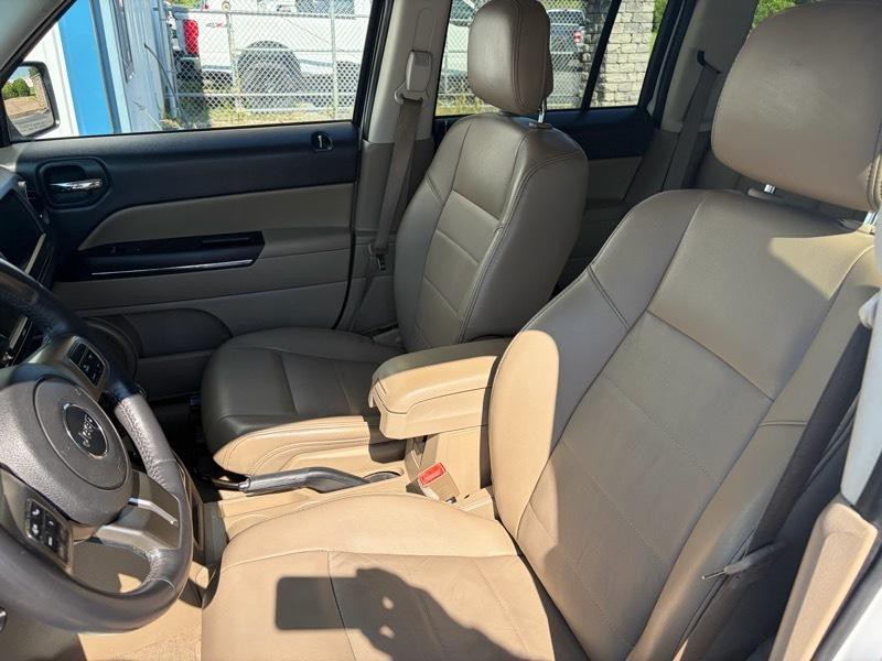 2014 Jeep Patriot Image 16