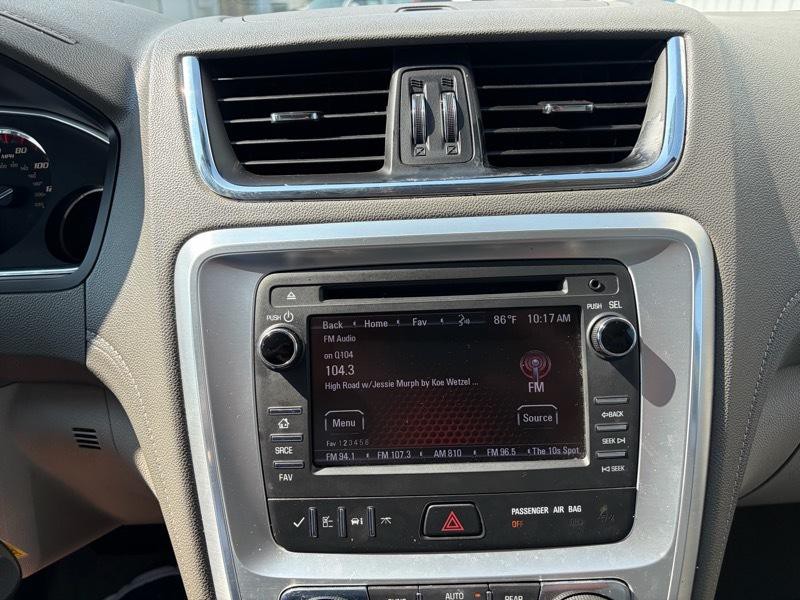 2015 GMC Acadia Image 17